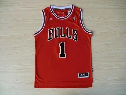 Bulls No. 1 Derek Rose Red