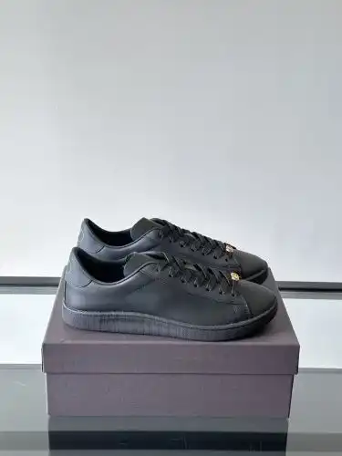 Valentino* Men's Code: 0712B60 Size: 38-44 (45 Custom made without return)