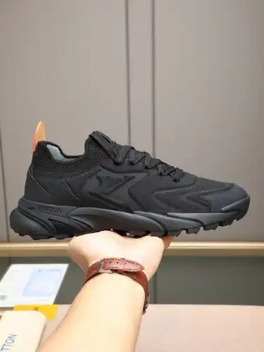 LV* Men's Code: 0907C20 Size: 38-44 (45 customized)