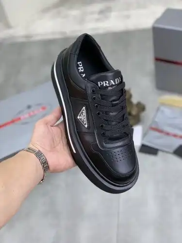 Prada* Men's Model Code: 0830C20 Size: 38-44