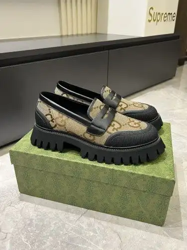 Guchi* Men's Code: 0902C00 Size: 38-44