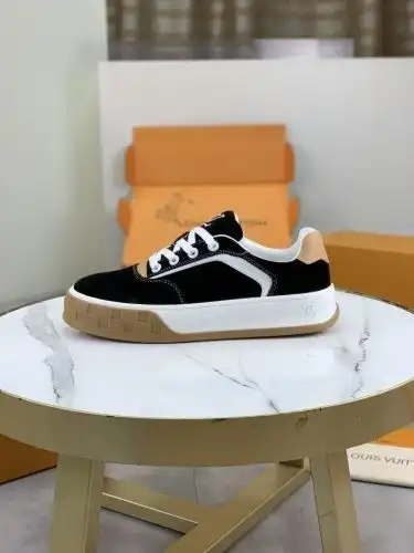LV* Men's Model Code: 0816C30 Size: 38-44 (38 46 customized)