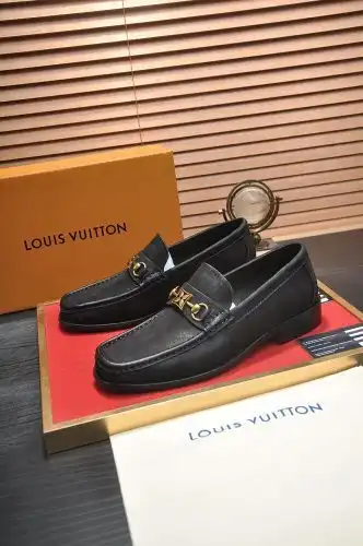 LV* Men's Code: 0724B90 Size: 38-44