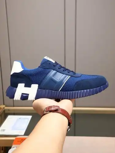 Hermes* Men's Code: 0907B Size: 38-44 (45 customized)