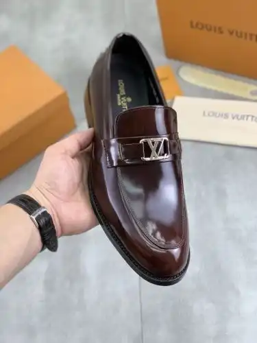 LV* Men's Model Code: 0727B Size: 39-44 (45 customized)