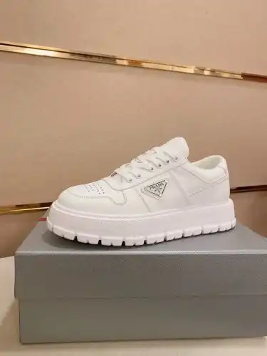 Prada* Men's Model Code: 0911C40 Size: 38-44