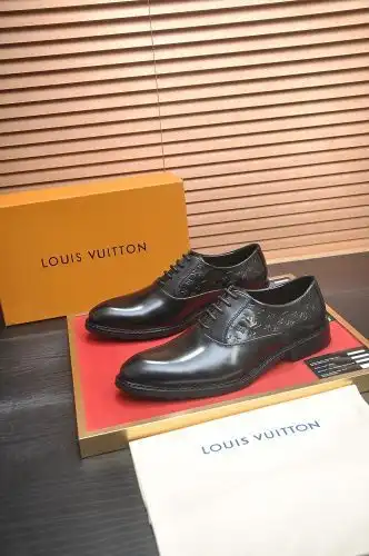 LV* Men's Model Code: 0903B60 Size: 38-44 (45 customized)
