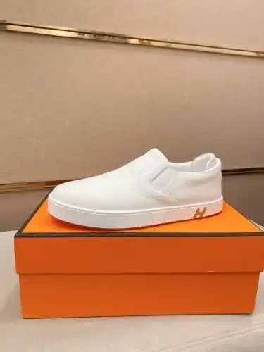 Hermes* Men's Code: 05B60 Size: 38-44 (45 customized products without return)