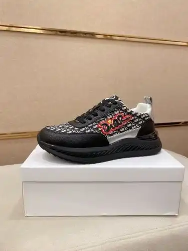 Dior* Men's Model Code: 0730B60 Size: 38-44 (45 customized)