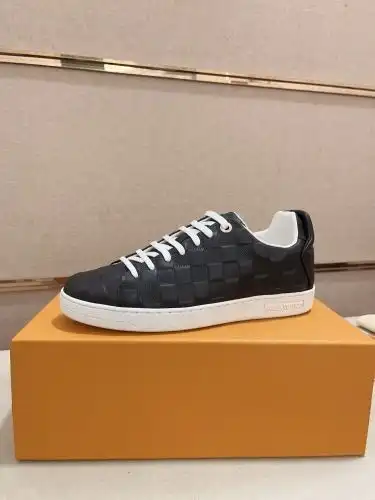 LV* Men's Code: 0911B Size: 38-44 (45 customized)