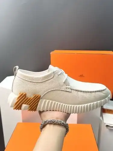 Hermes* Men's Code: 09C60 Size: 38-44 (45 customized products without return)