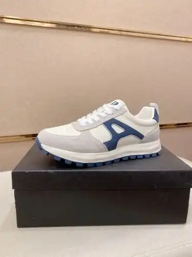Prada* Men's Model Code: 0718B40 Size: 38-44