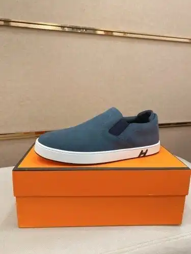 Hermes* Men's Code: 05B60 Size: 38-44 (45 customized products without return)