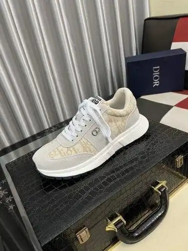 Dior* Men's Code: 0818B60 Size: 38-44