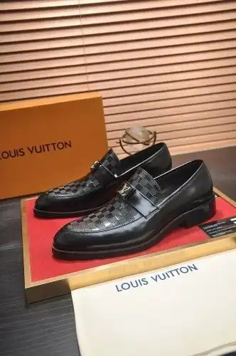 LV* Men's Code: 0903B90 Size: 38-44 (45 customized)
