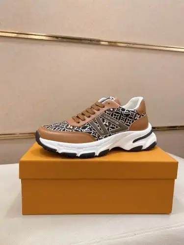 LV* Men's Model Code: 0905B60 Size: 38-44 (45 customized)