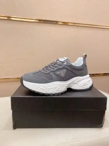 Prada* Men's Model Code: 0718B60 Size: 38-44