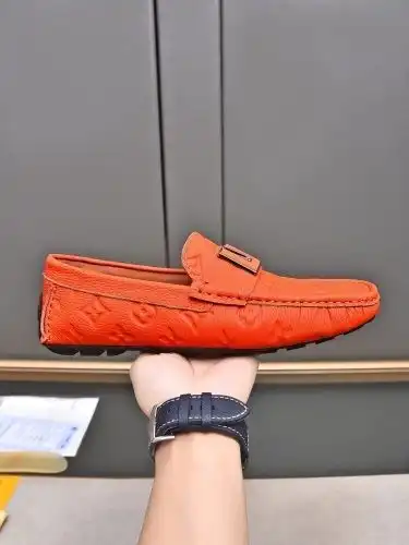 LV* Men's Code: 04B30 Size: 38-44 (45 customized without return)