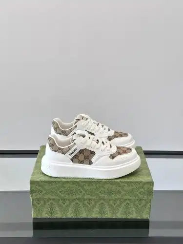 Guqi* Men's Code: 0712B Size: 38-44 (45 Custom made without return)