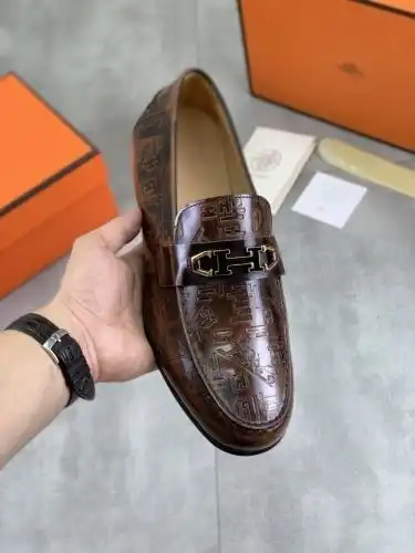 Hermes* Men's Code: 0830B60 Size: 39-44 (38 45 Customized)