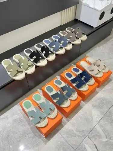 Hermes* Men's Code: 0714A90 Size: 38-44 (45 46 Custom made without return)