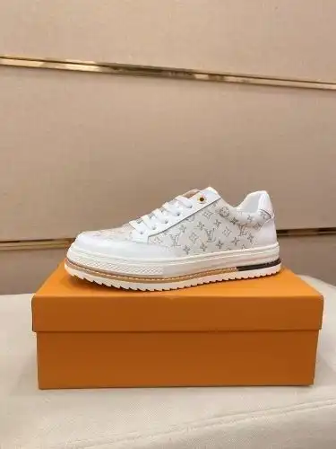 LV* Men's Code: 0816B40 Size: 38-44