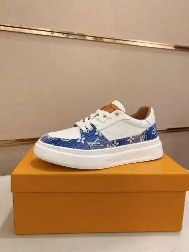 LV* Men's Code: 0718B Size: 38-44