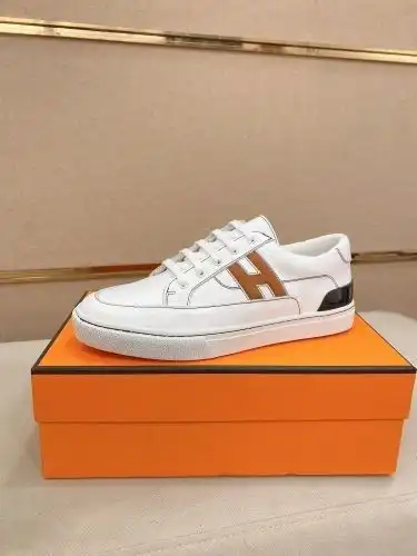 Hermes* Men's Code: 0628B40 Size: 38-44 (45 Custom made without return)