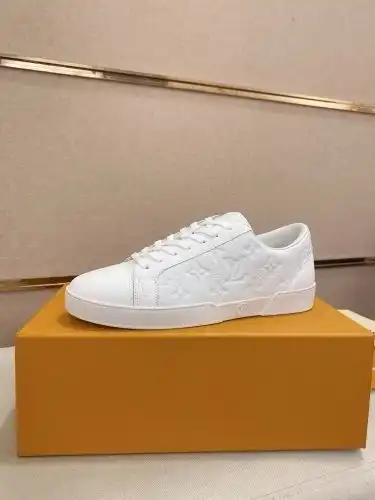 LV* Men's Code: 0911B Size: 38-44 (45 customized)