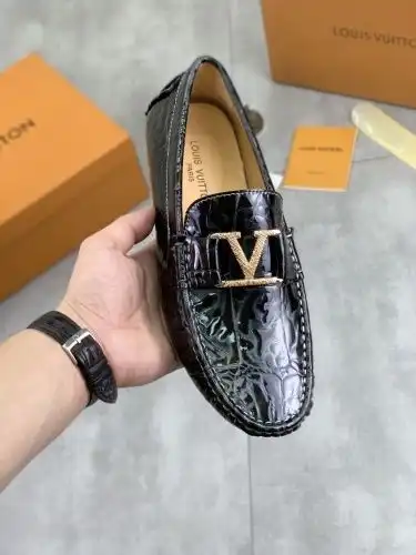 LV* Men's Model Code: 0727B20 Size: 38-44 (45 customized)