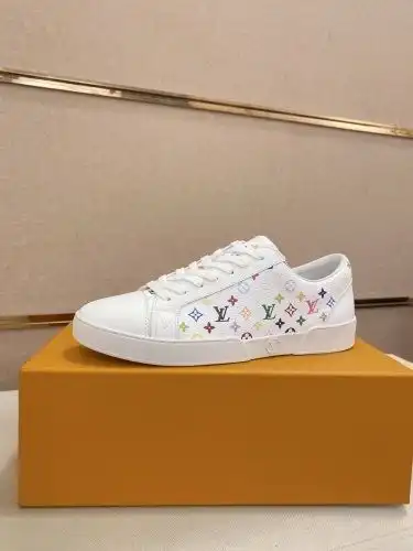 LV* Men's Code: 0911B Size: 38-44 (45 customized)