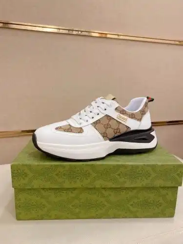 Guqi* Men's Code: 05B60 Size: 38-44 (45 customized without return)
