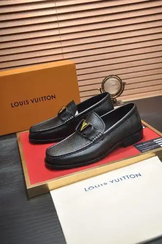 LV* Men's Code: 0724B90 Size: 38-44