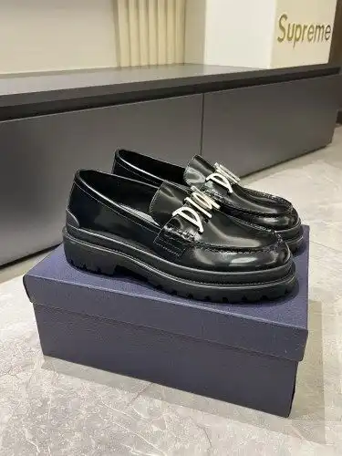 Dior* Men's Coding: 0902B Size: 38-44 (45 46 customized)