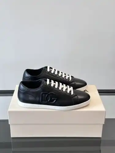 DG* Men's Code: 0714B40 Size: 38-44 (45 customized without return)
