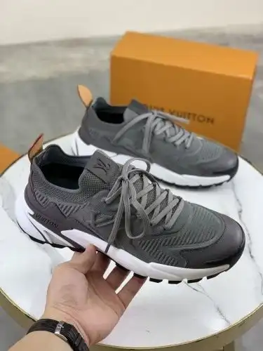 LV* Men's Model Code: 0830C40 Size: 39-44 (45 customized)