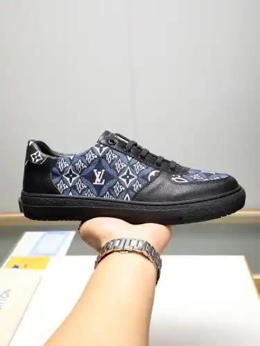 LV* Men's Code: 0810B30 Size: 38-44 (45 Custom made without return)