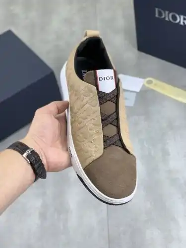 Dior* Men's Code: 0822B60 Size: 38-44 (45 46 customized)