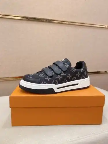 LV* Men's Code: 0816B40 Size: 38-44