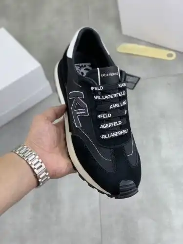 Prada* Men's Model Code: 0913C20 Size: 38-44