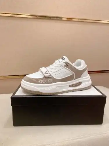 Guchi* Men's Code: 0911B60 Size: 38-44
