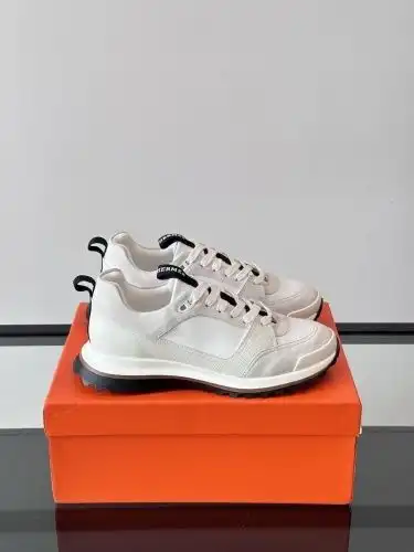 Hermes* Men's Code: 0902B Size: 38-44 (45 46 customized)