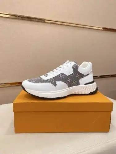 LV* Men's Model Code: 0905B60 Size: 38-44 (45 customized)