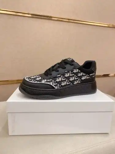 Dior* Men's Code: 0628B50 Size: 38-44