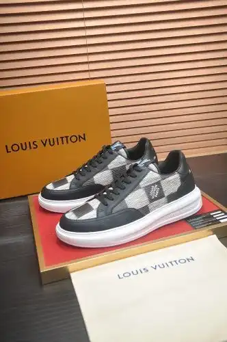 LV* Men's Model Code: 0825C60 Size: 38-44 (45 customized)