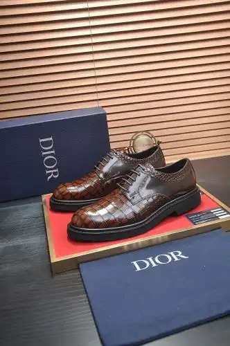 Dior* Men's Model Code: 0812D20 Size: 38-44 (38 45 customized)