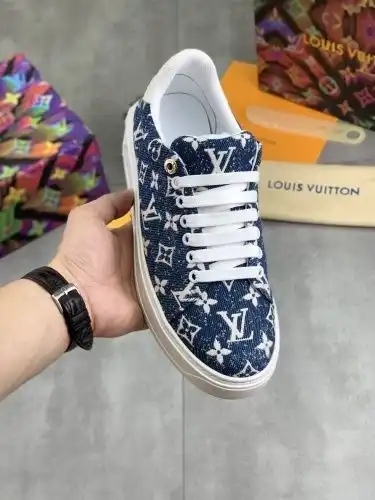 LV* Men's Model Code: 0727C00 Size: 38-44