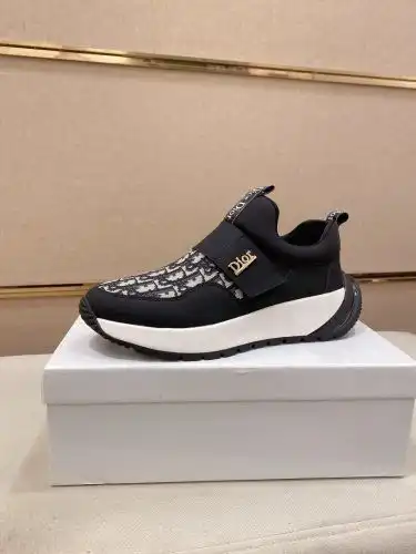 Dior* Men's Model Code: 0919B60 Size: 38-44 (customized 45.)