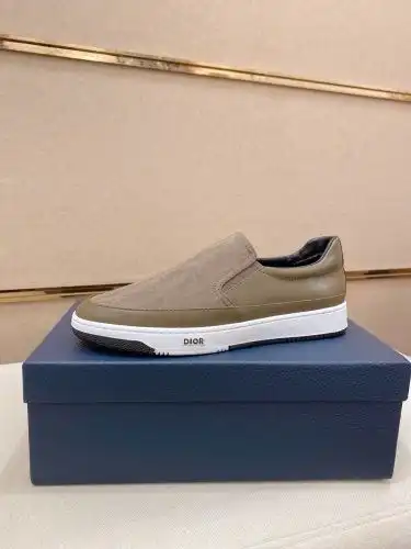 Dior* Men's Code: 05B40 Size: 38-44