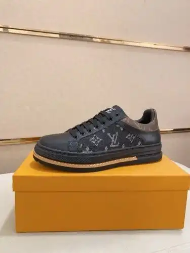 LV* Men's Model Code: 0919B40 Size: 38-44 (customized 45.)